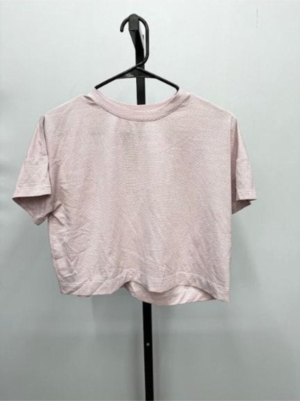 All in Motion Pink Patterned Cropped Active Tee